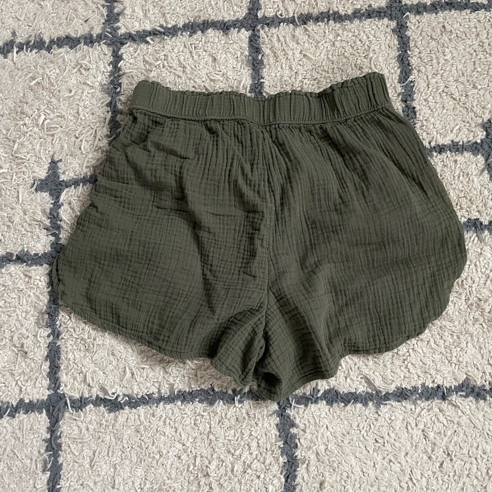Universal Thread cotton shorts. Size Medium